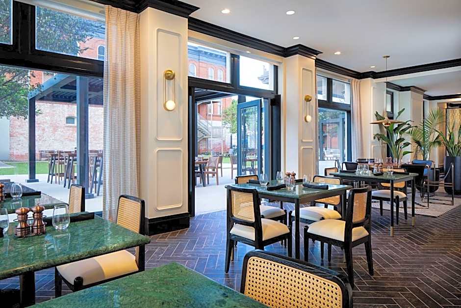 The LaSalle Hotel, Bryan College Station, a Tribute Portfolio Hotel