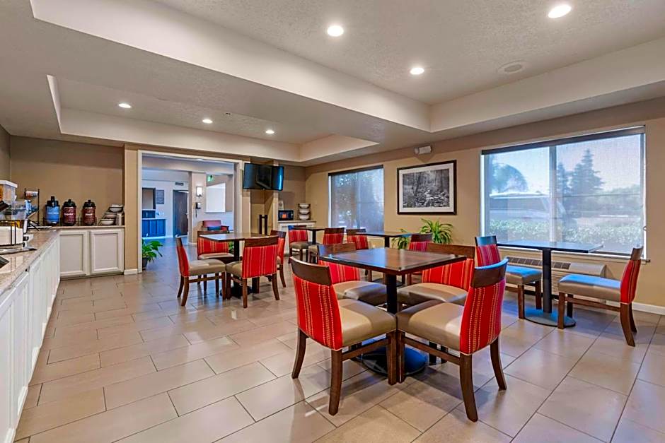 Comfort Inn Lathrop Stockton Airport