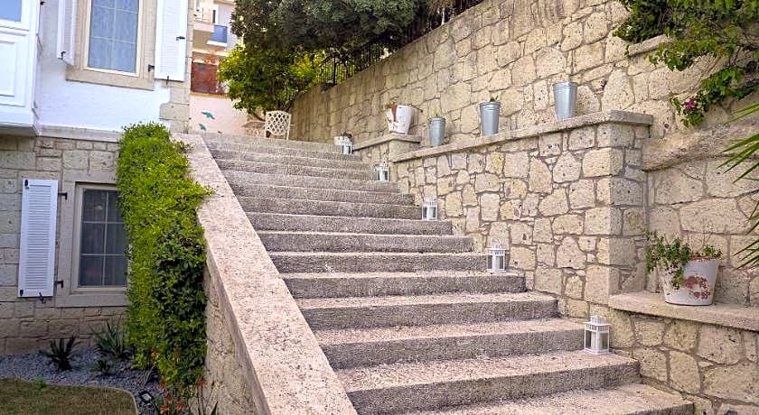 Peremere Alaçati Otel