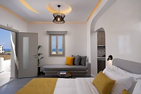 Essential Suite with Balcony & Hot Tub