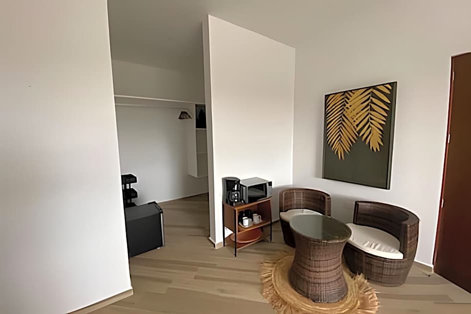 Oasis Yaaxlum