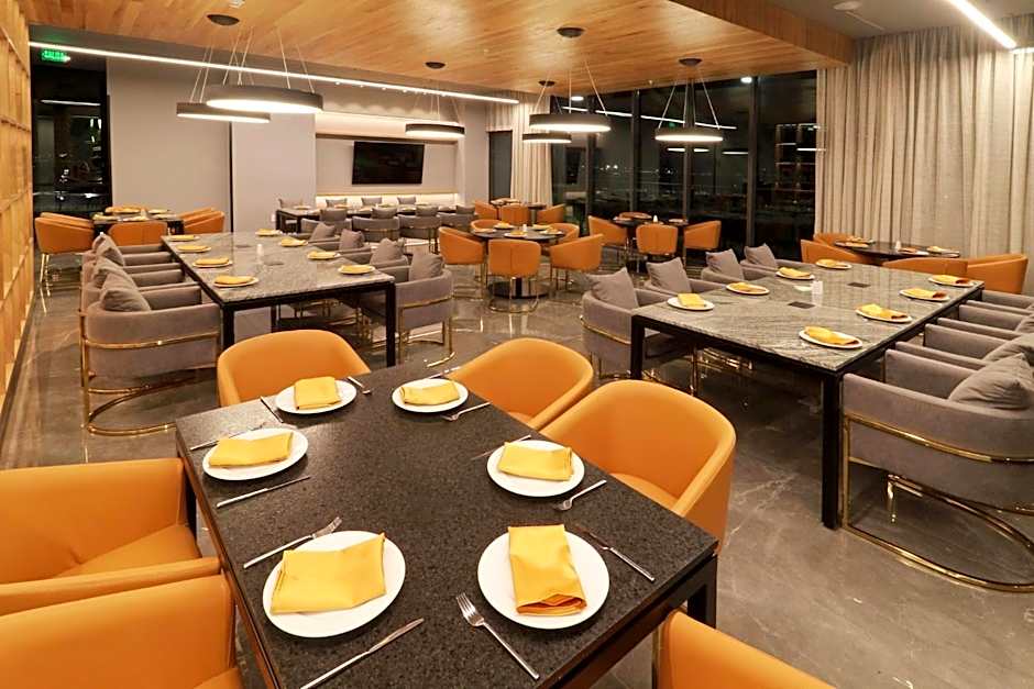 Holiday Inn Hotel And Suites Mexico Felipe Angeles Airport By IHG