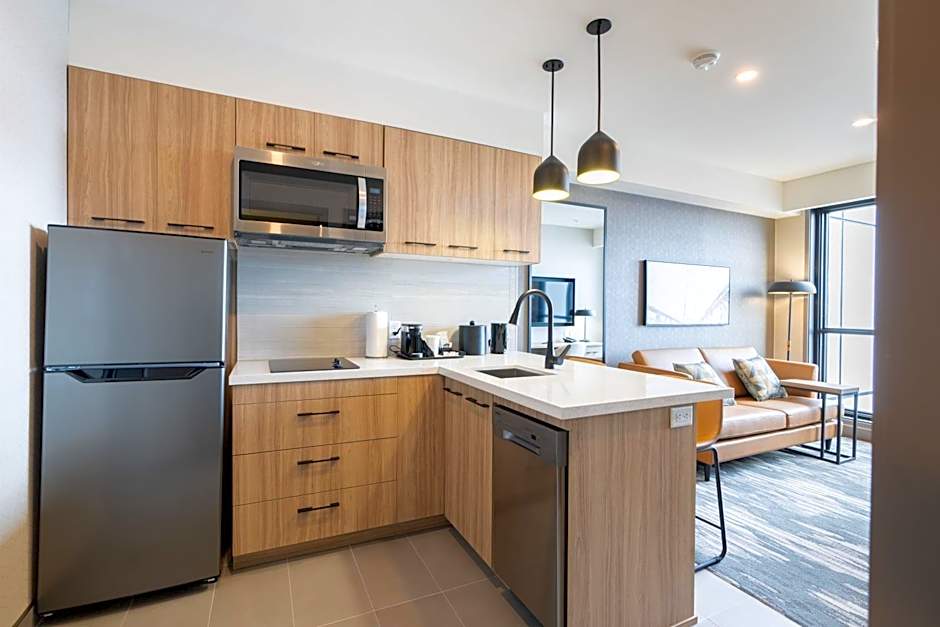 Sandman Signature Dartmouth Hotel & Suites