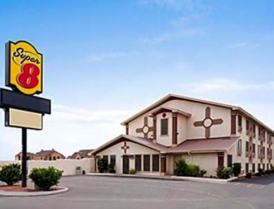 Super 8 by Wyndham Carlsbad