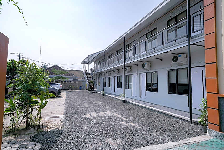 RedDoorz Plus Syariah @ Jalan Endro Suratmin Lampung