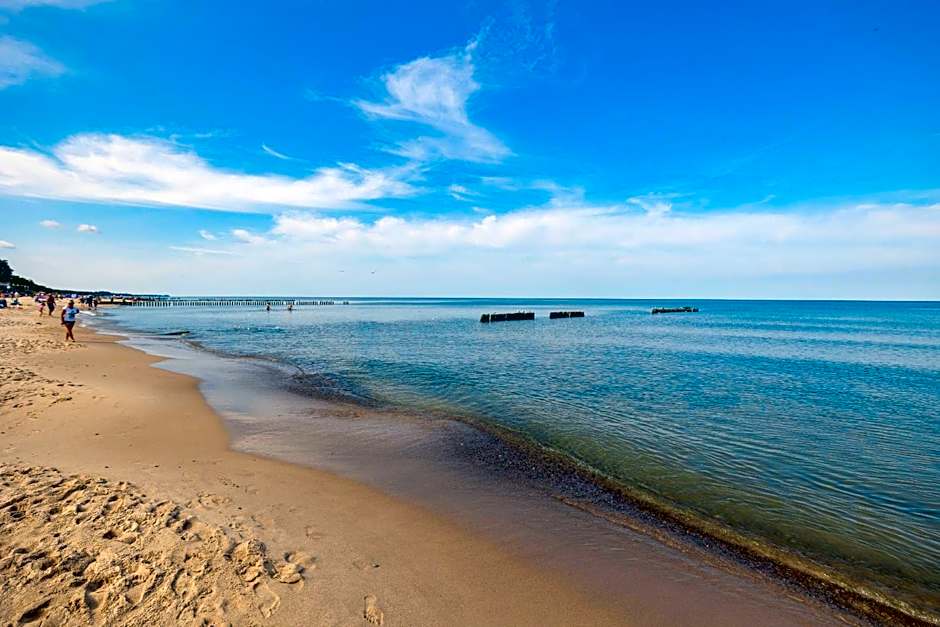 Apartamenty Jantaris by Noclegi Renters