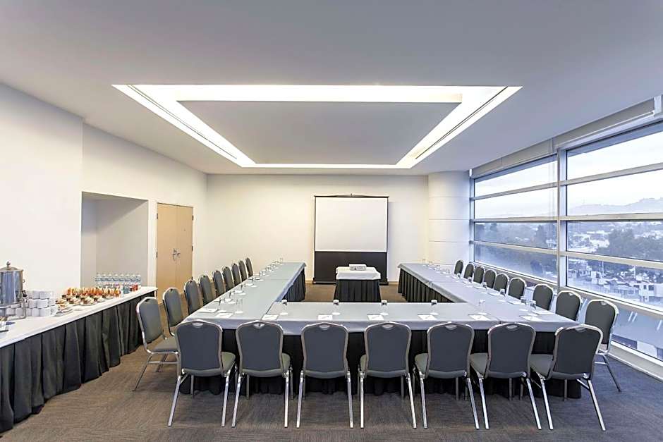 NH Mexico City Valle Dorado