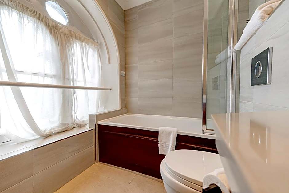 Great Victoria Hotel