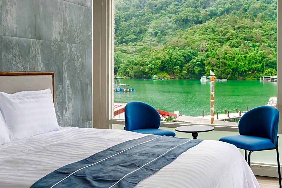 Shui Yang Lakeview House with Elevator