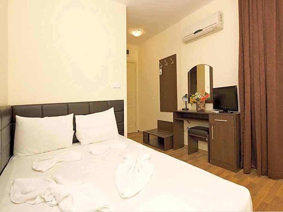 Hotel Golden Ina - All Inclusive - Beachfront