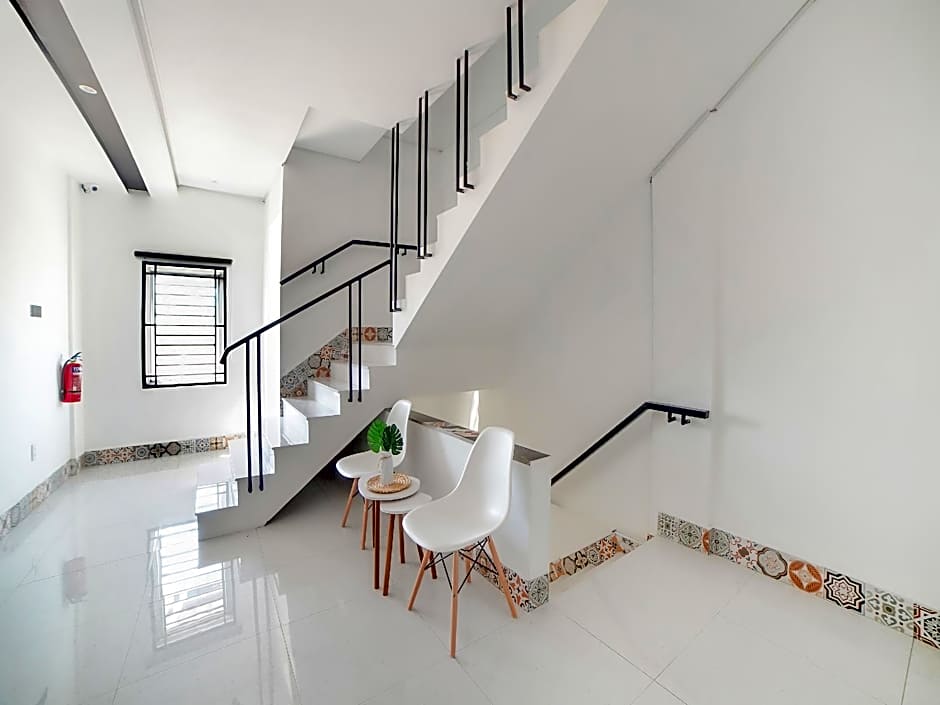 OYO 90447 Kardopa Hotel Megapark