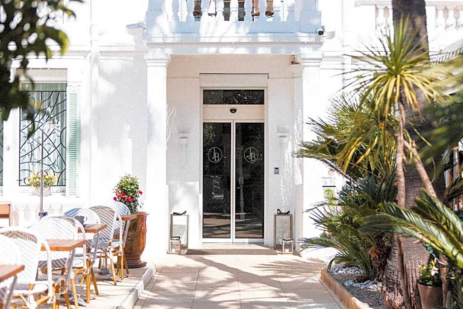 Hôtel La Villa Juan Beach