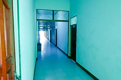 OYO 3098 Hotel Sahabat Baru