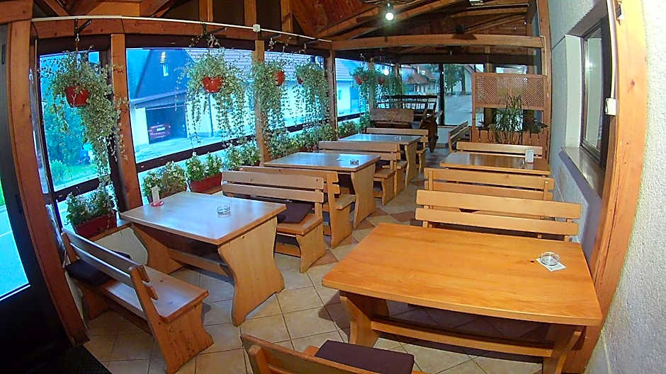 Pansion Bijela Ruža - a la carte