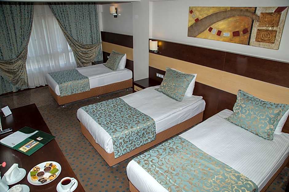 Mom Hotel