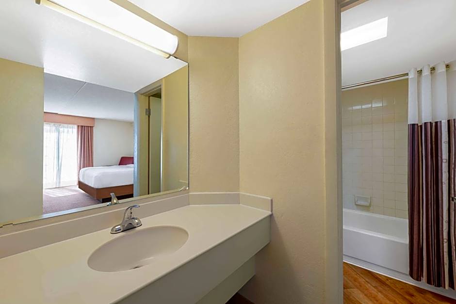 La Quinta East Deerfield Beach - Boca Raton
