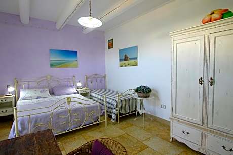 Triple Room with Private Bathroom