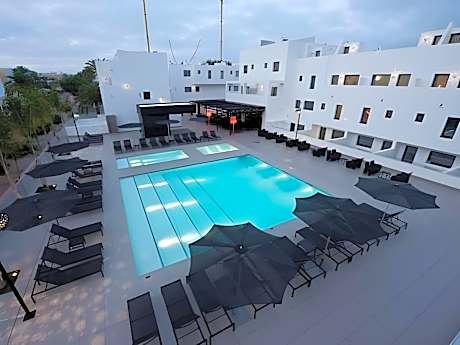 Suite- 4 beds