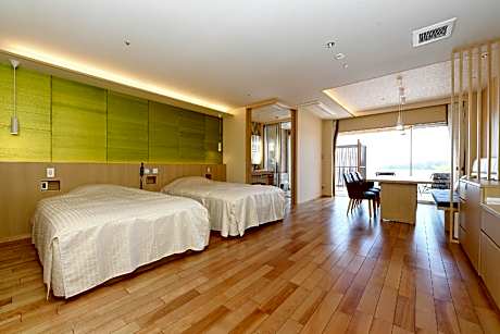 Twin Room with Open-air Bath