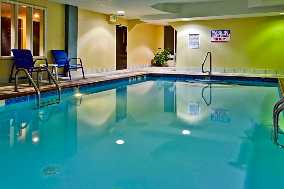 La Quinta Inn & Suites by Wyndham Hot Springs