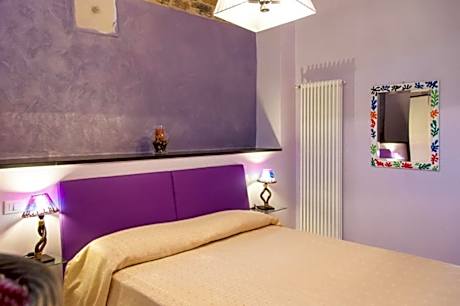 One-Bedroom Apartment with Garden