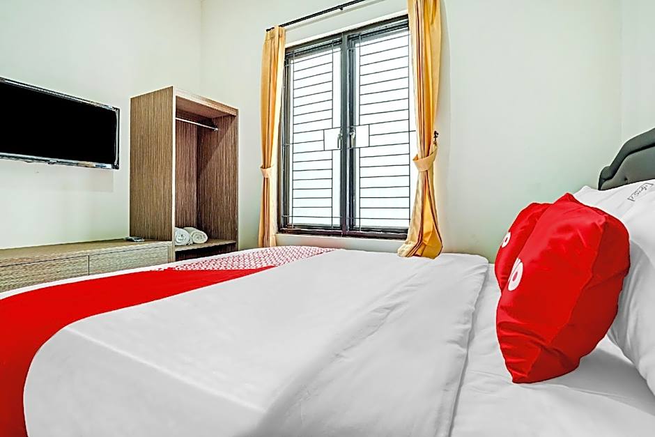 OYO Life 90211 I-sidji Inn