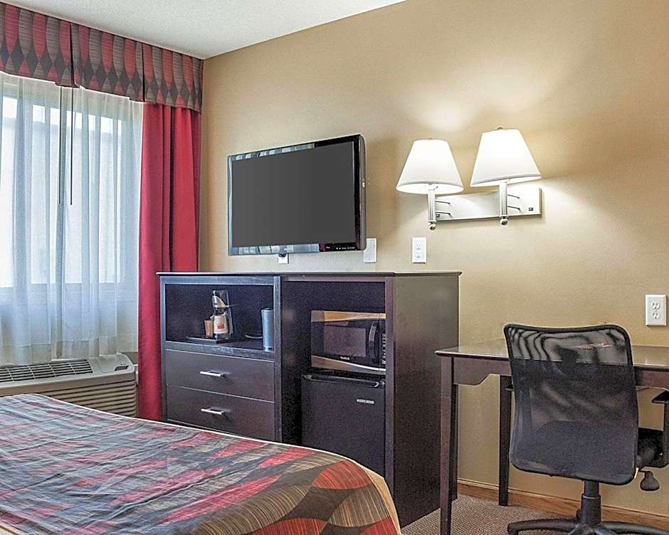 Econo Lodge Jamestown South