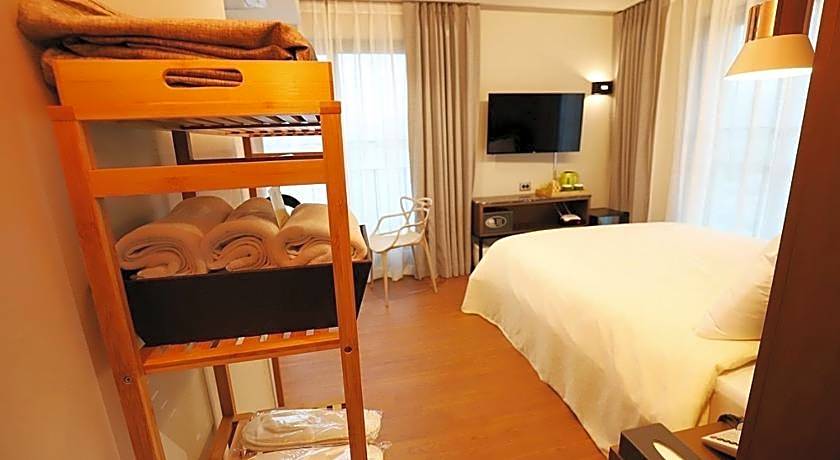 Namyangju Bukhangang Dolcecasa Hotel