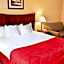 Clarion Inn & Suites At The Outlets Of Lake George
