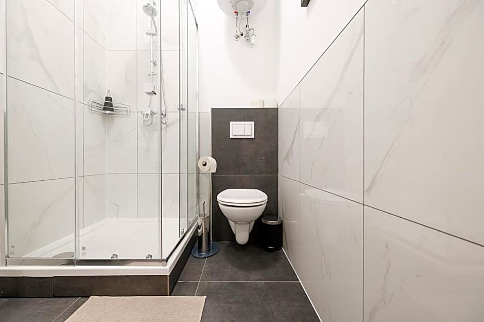 Central City Style Rooms by Home2