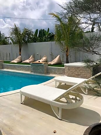 Kelapa Surf Villa