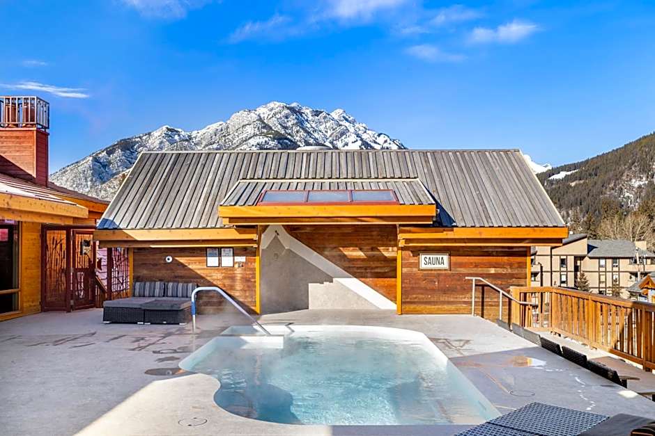 Moose Hotel and Suites