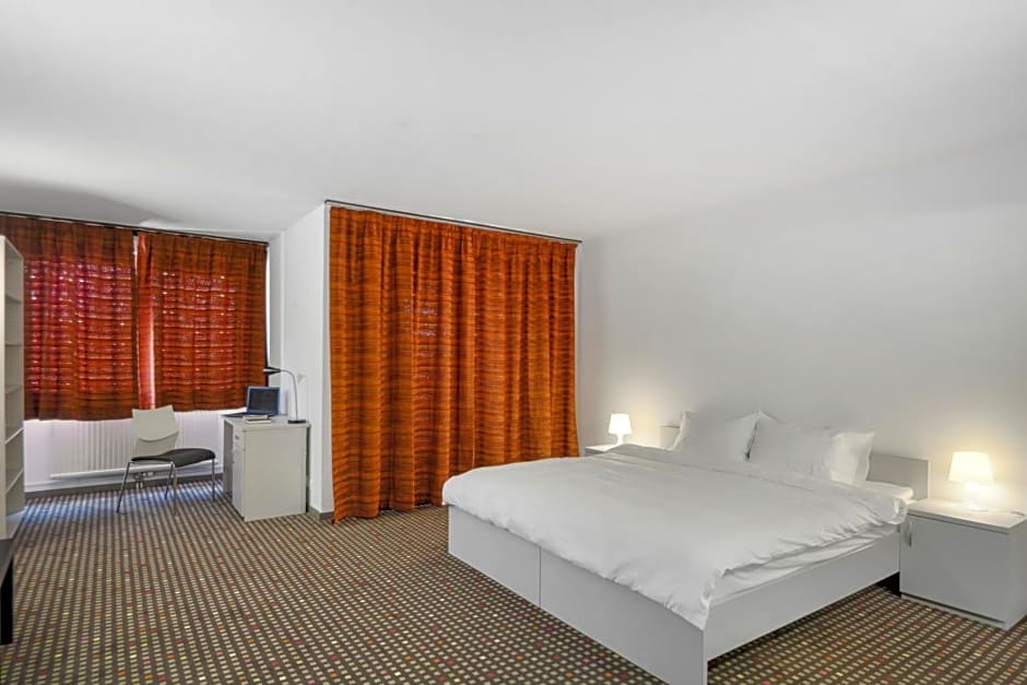 Neuchatel City Hotel