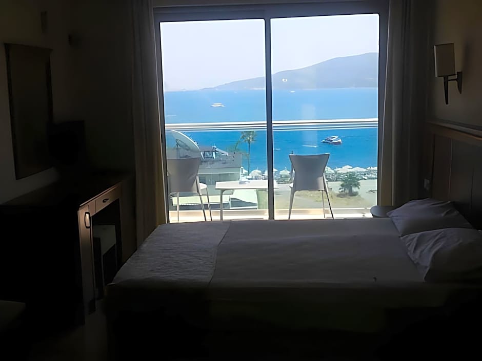 Moda Beach Hotel