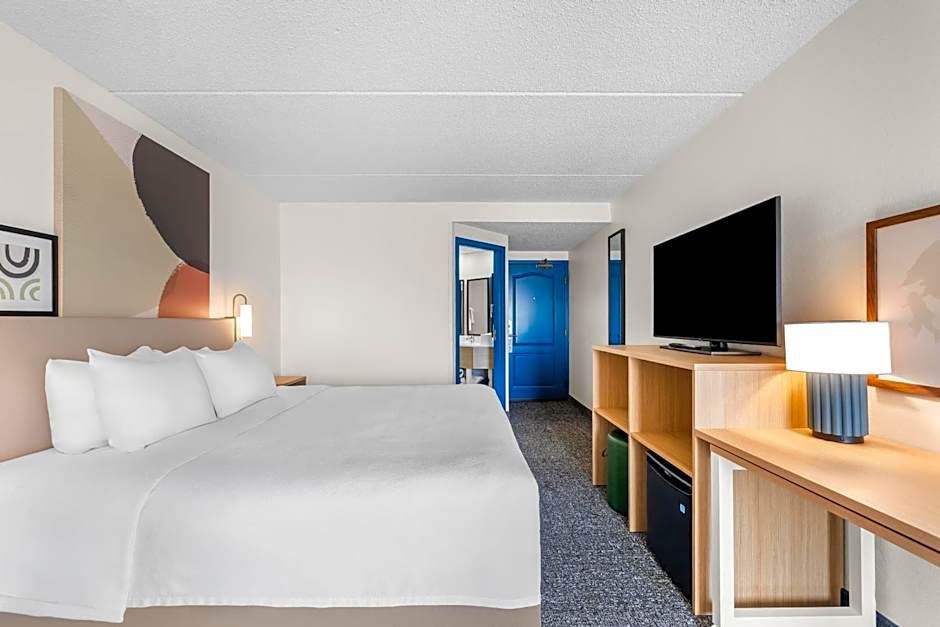 Spark by Hilton Green Bay