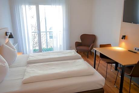 Studio Apartment L with Kitchen