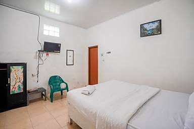 Urbanview Hotel Mine Residence Syariah