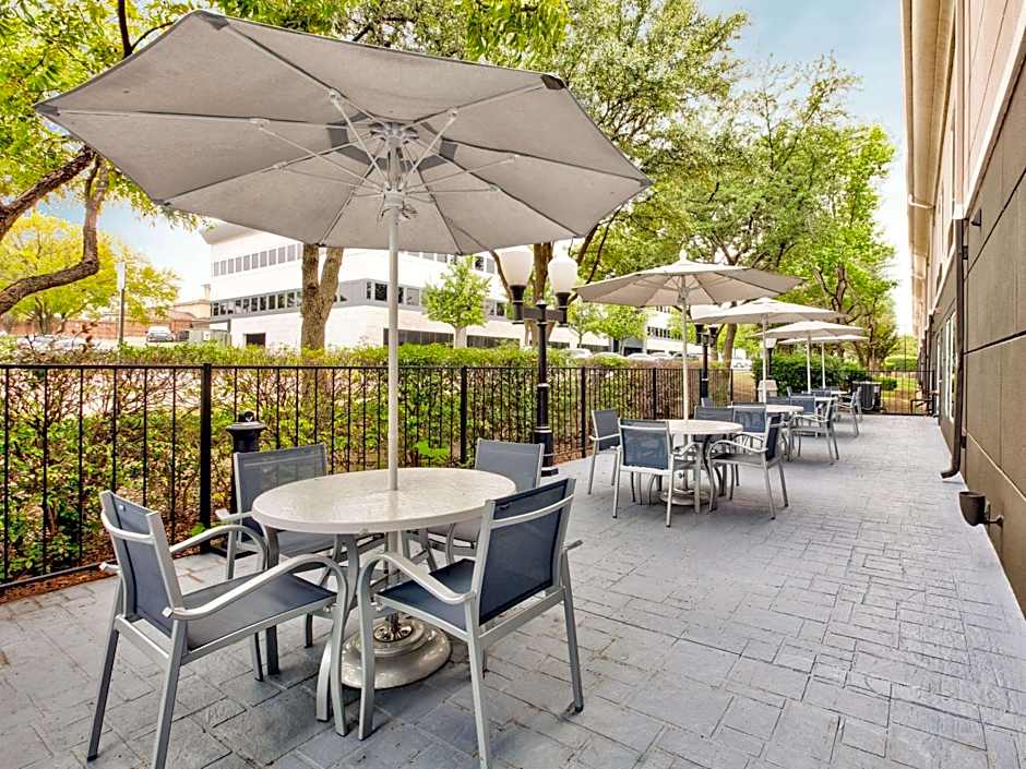 La Quinta Inn & Suites by Wyndham Las Colinas