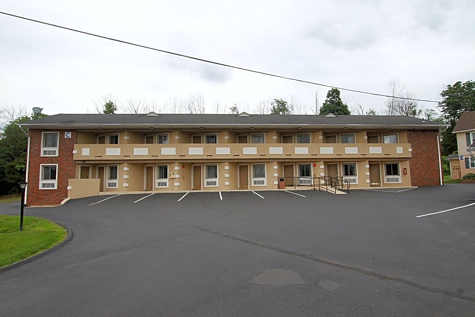 Travel Inn & Suites Flemington