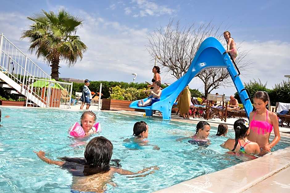 Hotel Fedora Riccione - FRONTE MARE