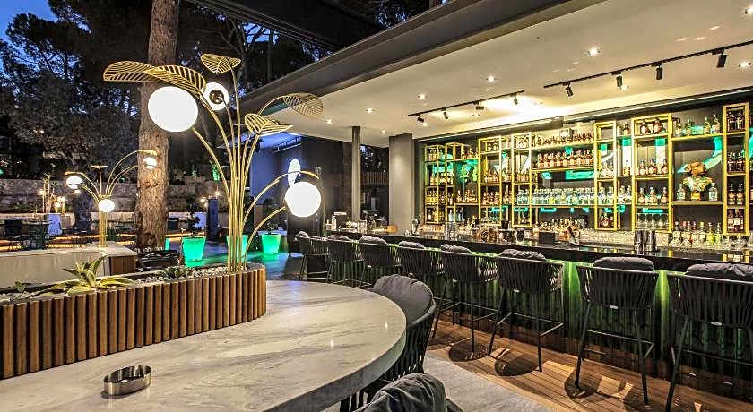 Unique Life Style Hotel
