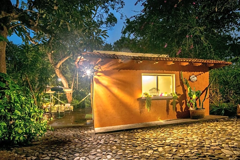 Htl & Villas Comala, alberca , parking, centricas, Petfriendly