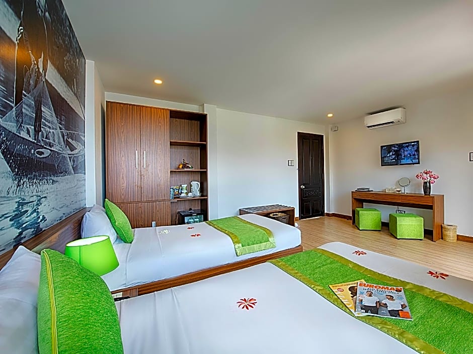 Vinh Hung 2 City Hotel