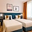 D8 Hotel