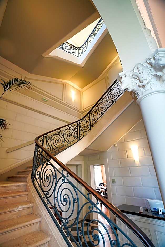 Château Grattequina Hôtel