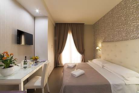 Double Room with Pool View