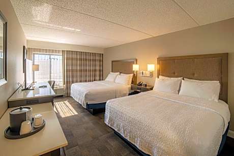 Queen Room with Two Queen Beds - Mobility Accessible/Non-Smoking