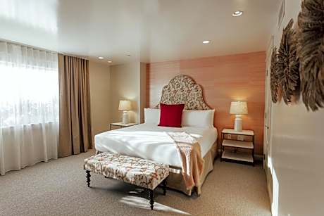 King Suite with Sitting Room