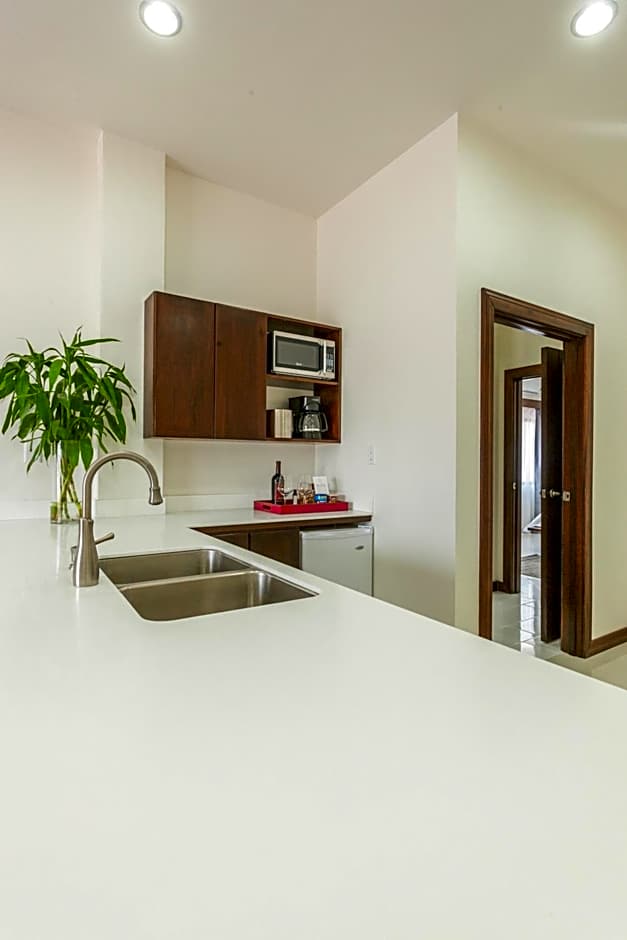 The Ellysian Boutique Hotel