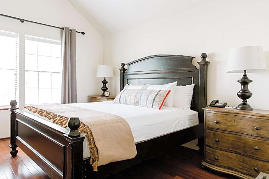 Hillside Boutique Hotel